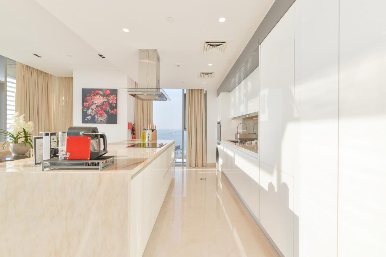 Posh 2 Bedroom Oceanfront Apt In The Heart Of Bluewaters Island Dubai Ngoại thất bức ảnh