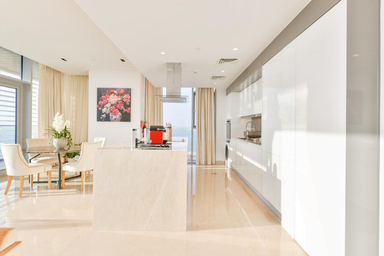 Posh 2 Bedroom Oceanfront Apt In The Heart Of Bluewaters Island Dubai Ngoại thất bức ảnh